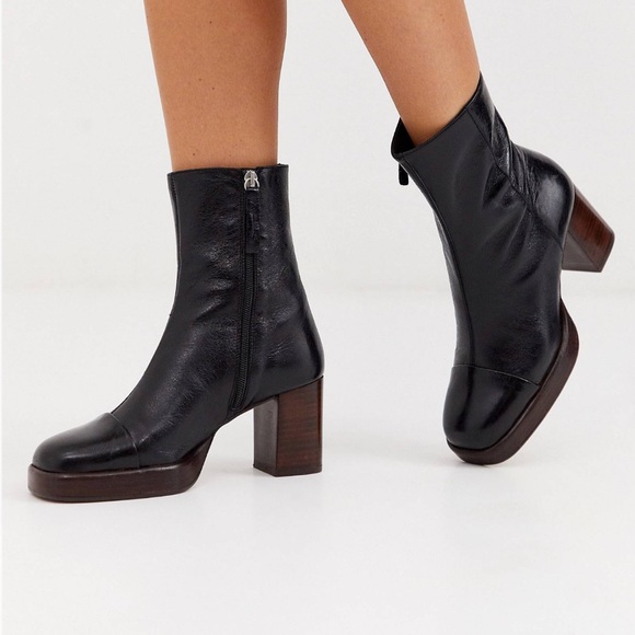 BLACK LEATHER PLATFORM BOOTS - Picture 2 of 5